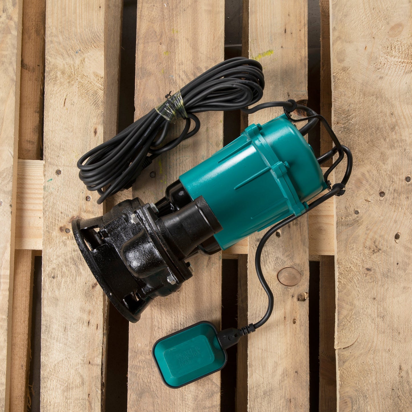 eMESERIASUL.RO Pompa de drenaj cu flotor Liderman- Apc-WQD-0.75, 0.75 Kw, 240l/min, inaltime refulare 5m, POZA 4